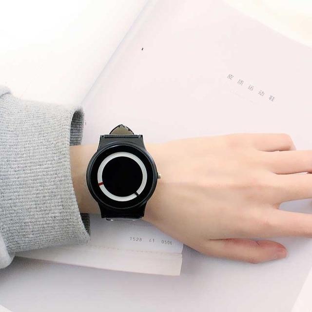 Pointerless Concept Watch for Women and Men - Minimalist Design, 4cm Dial, view 7