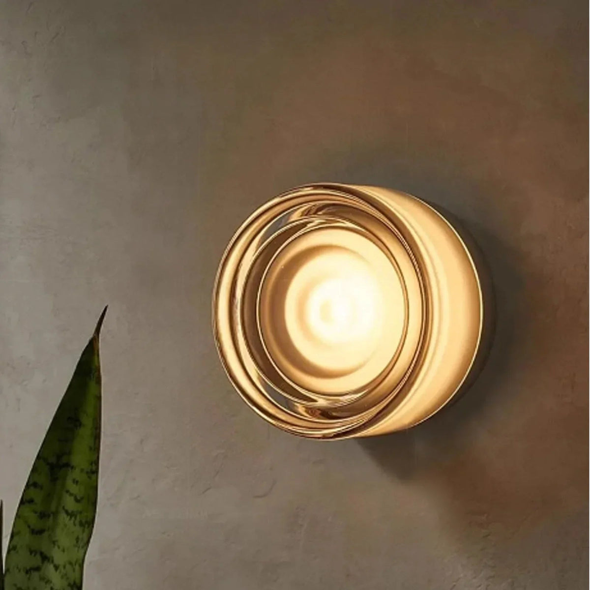 Wyatt Livine Lamp-Welvere