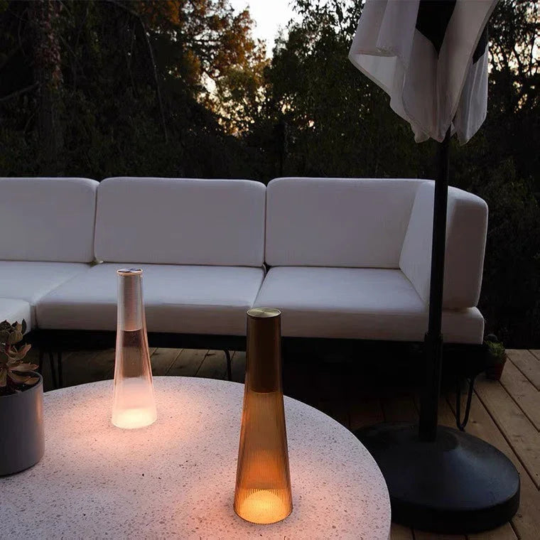 Wyatt Wireless Table Lamp-Welvere