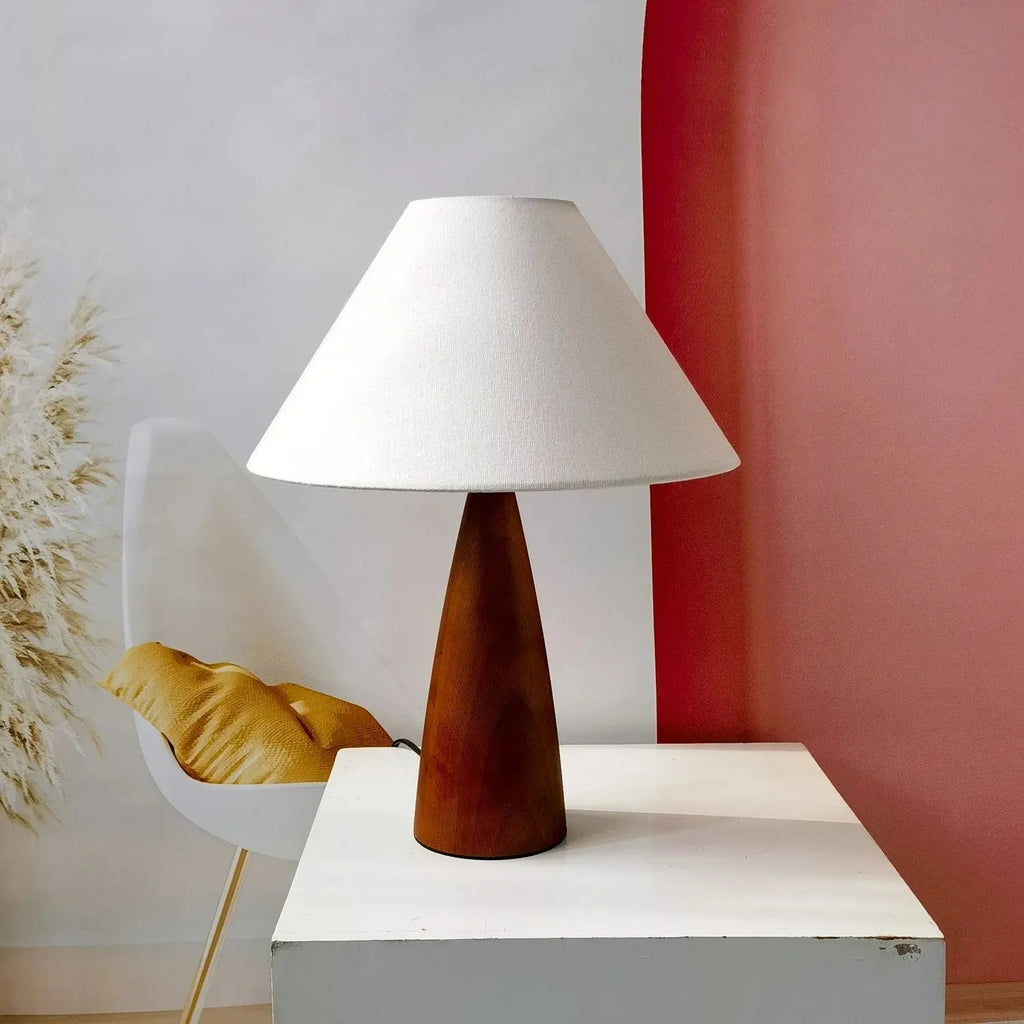 Ylvaia Solid Wood Table Lamp-Welvere