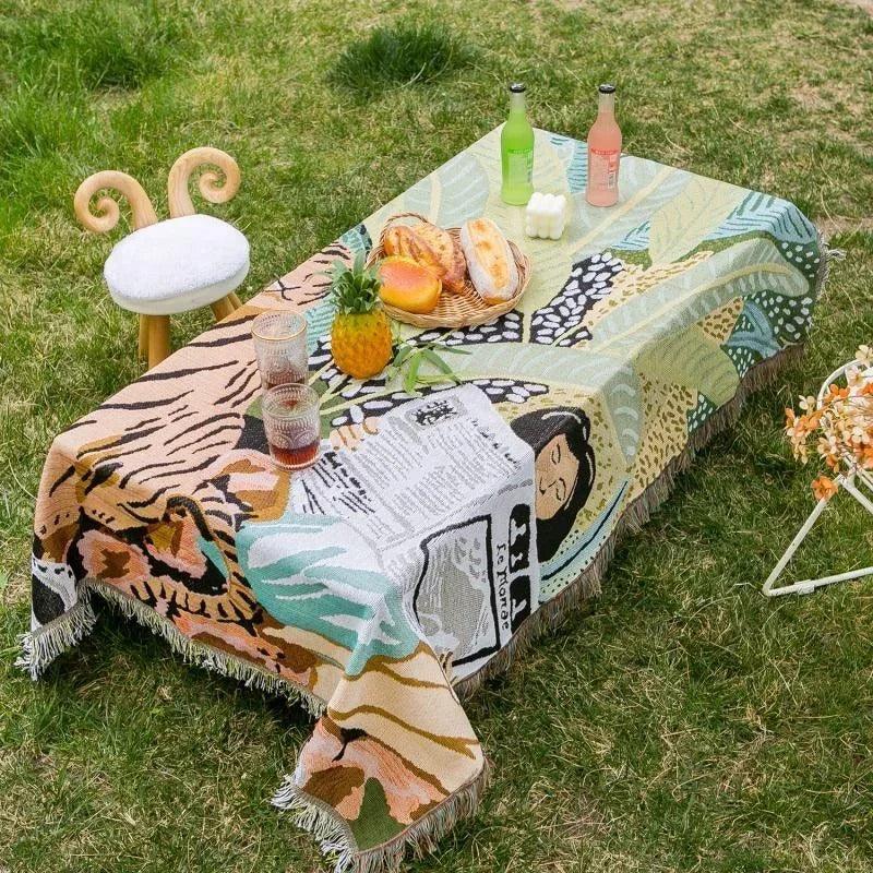 Ylvaor Throw Blanket-Welvere