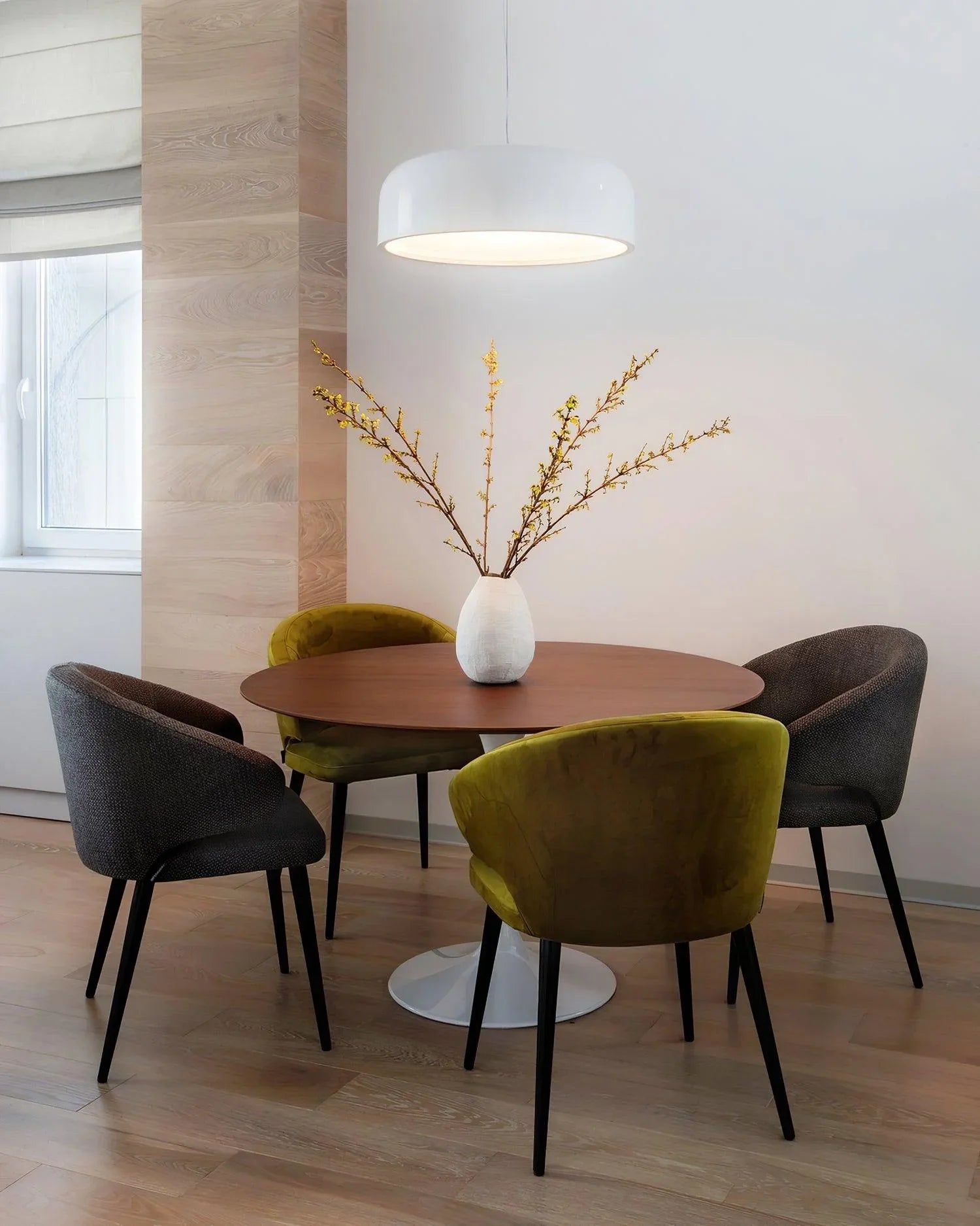 Yngveur Pendant Light-Welvere
